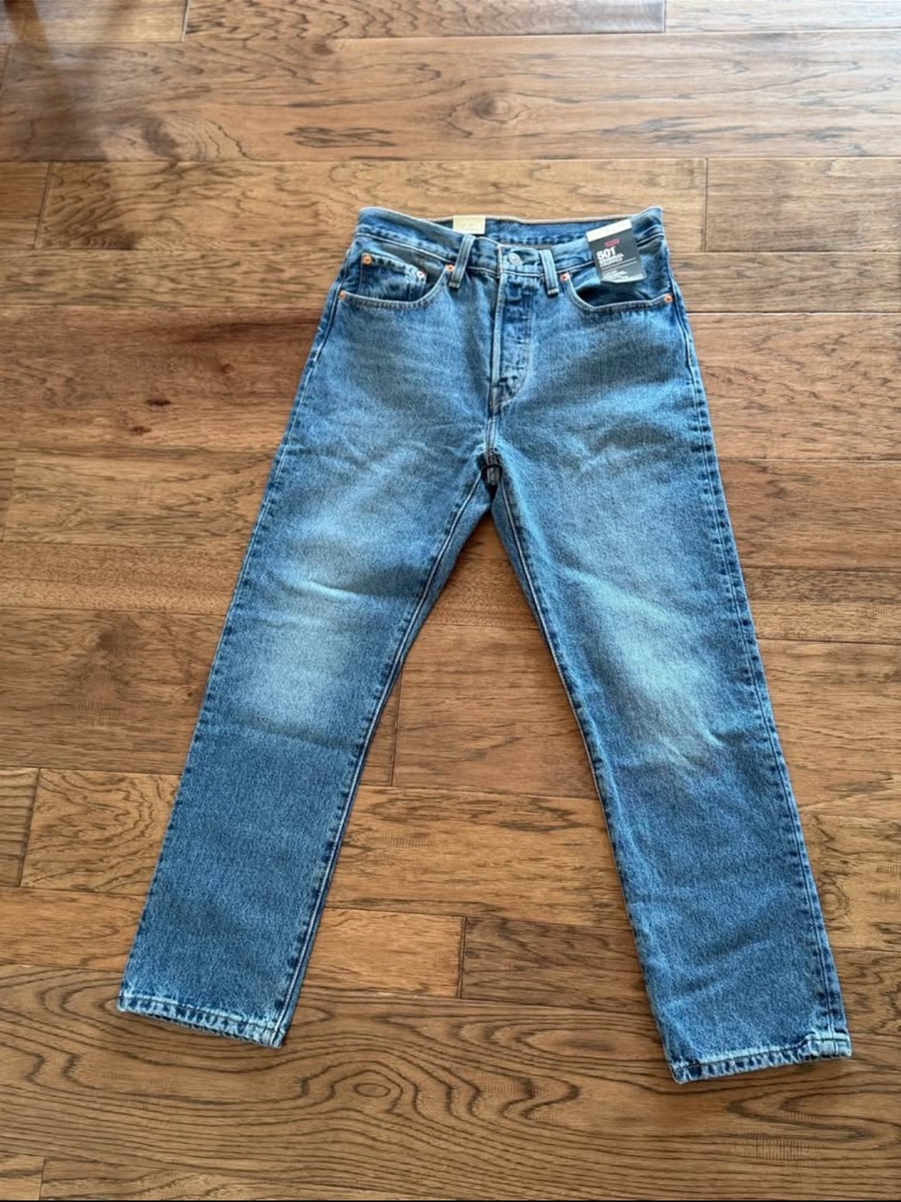 Levi's 501 original crop premium Light Blue Denim Jeans 100% cotton
26x26